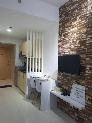 Others 5, EV Place, Manila City
