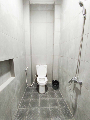 Bathroom 4, Maita Homestay Ringroad Utara Mitra RedDoorz, Sleman