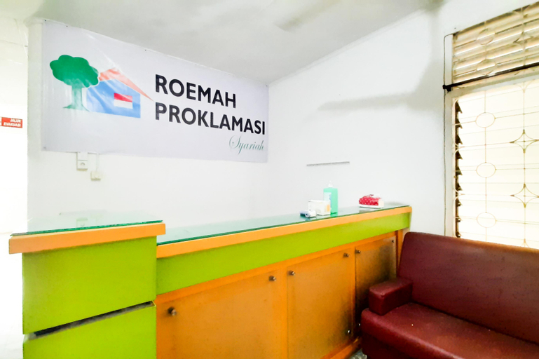 Public Area 2, Roemah Proklamasi Syariah Mitra RedDoorz, Padang