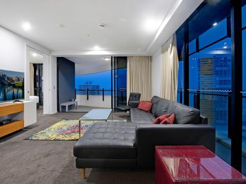 Luxury Ocean View 3 Bedroom at Wave Broadbeach, Gold Coast
