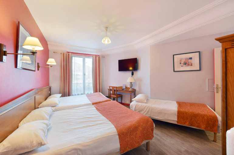 Bedroom 3, Hotel Richmond Gare du Nord, Paris