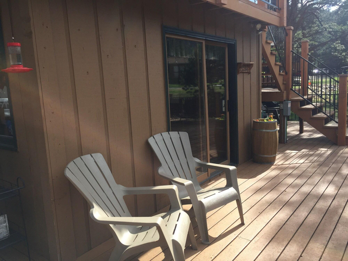 Public Area 2, 4 Seasons Inn on Fall River, Larimer