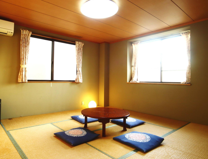 Bedroom 4, Spa Minshuku Oyado Iguchi, Takayama