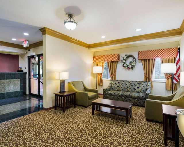 Public Area, Days Inn by Wyndham Rosenberg, Fort Bend