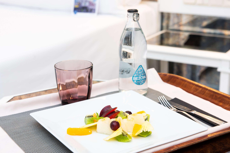 Food & Drinks
