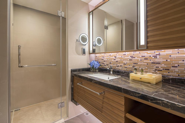 Bathroom 8