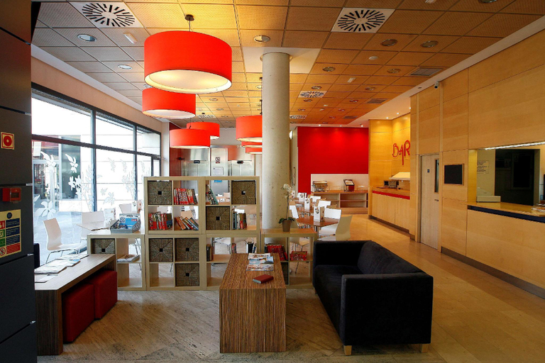 Public Area 2, Travelodge Madrid Arturo Soria, Madrid