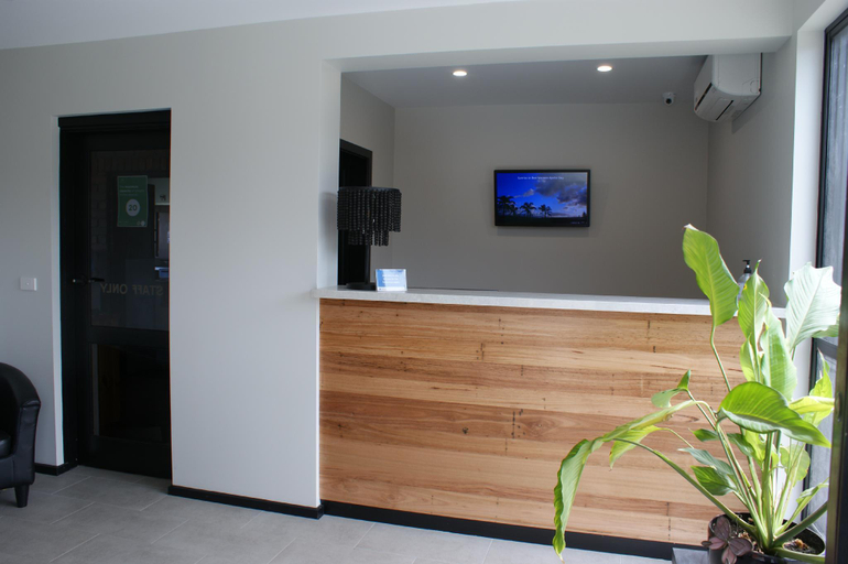 Public Area 3, Apollo Bay Motel & Apartments, Colac-Otway - South