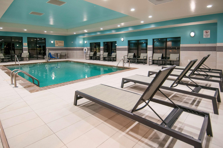 Swimming pool 4, Hampton Inn & Suites Ridgeland, Madison