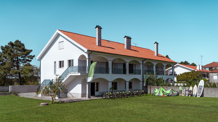 Private Gardened House - 5min from the beach, Viana do Castelo