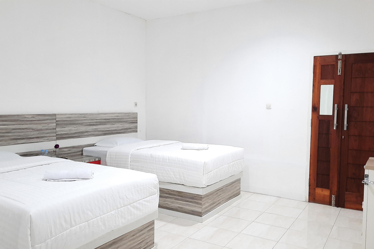 Bedroom 12