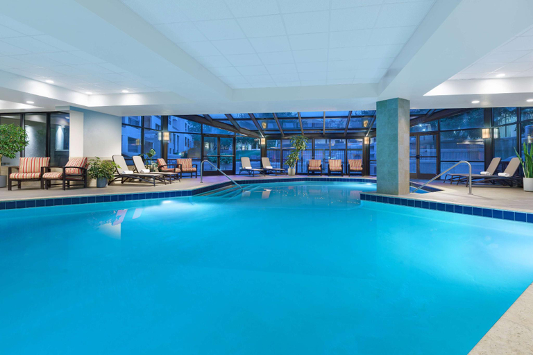 Sport & Beauty, DoubleTree by Hilton Colorado Springs, El Paso