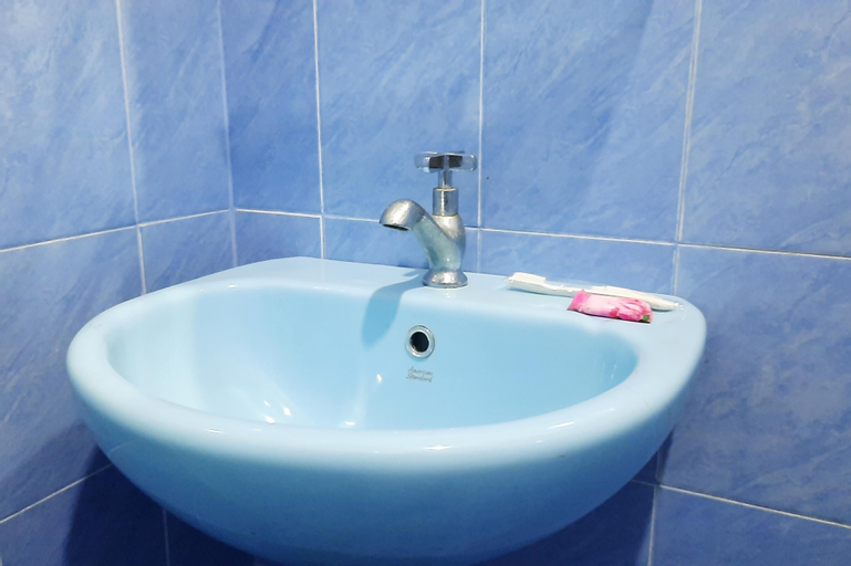 Bathroom 9