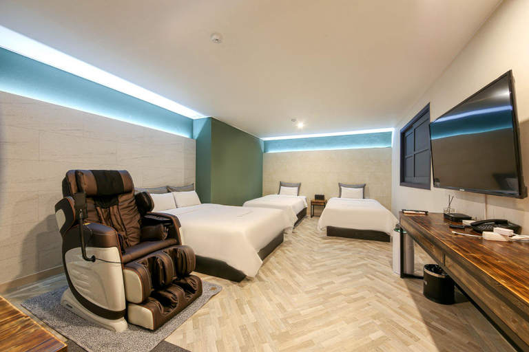 Others 4, Gunsan H, Gunsan