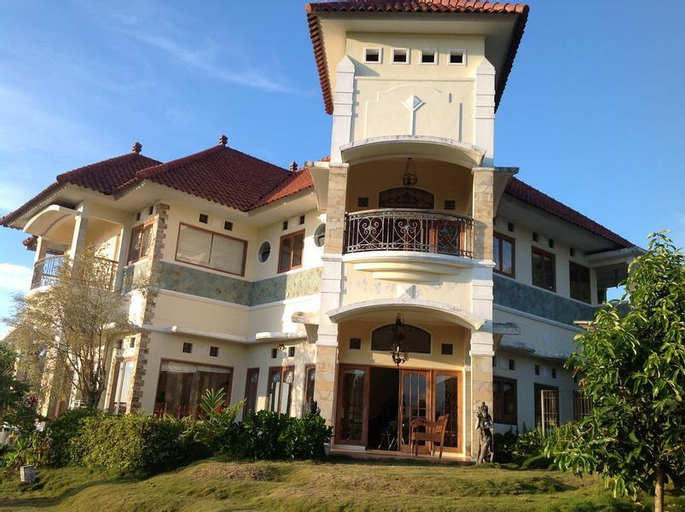Villa Dahlia, Malang