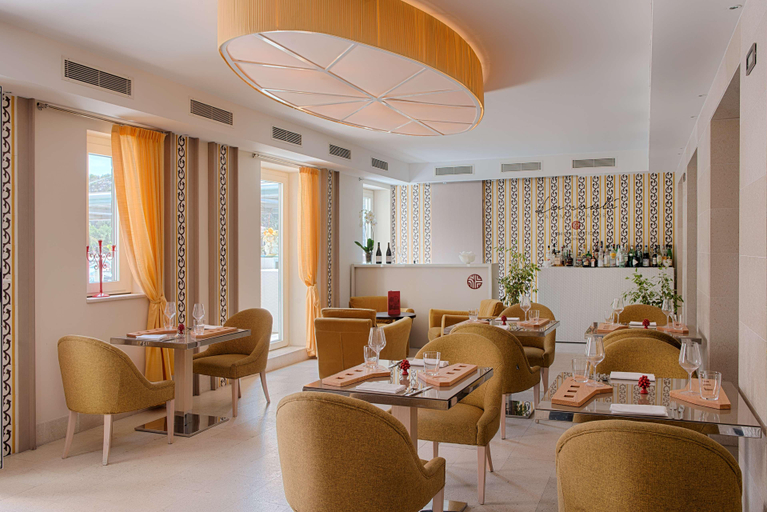 Public Area 5, NH Collection Taormina, Messina