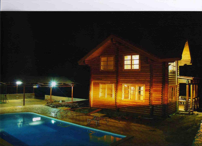 3  BHK  VILLA  WITH  PRIVATE  SWIMMING  POOL, Pune