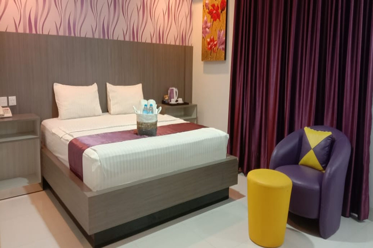 Bedroom 1, Liras Hotel Syariah, Kendari