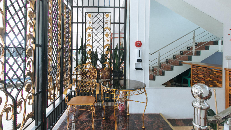RedDoorz near LRT 2 Antipolo Station, Antipolo City