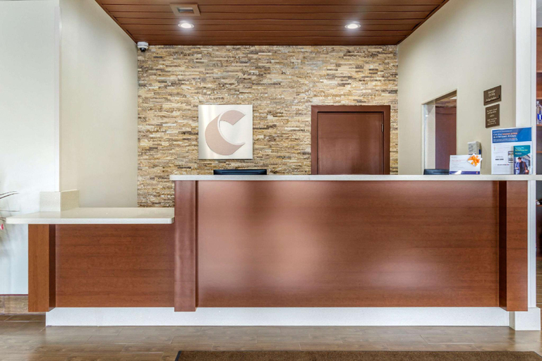 Public Area, Comfort Inn & Suites Lakewood by JBLM, Pierce