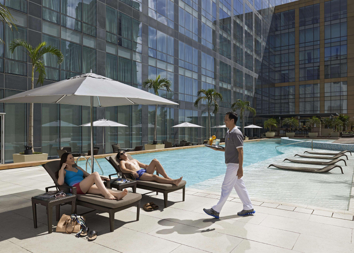 Public Area 5, Fairmont Makati, Makati City
