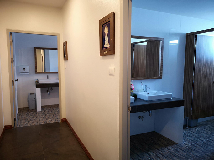 Bathroom 3, Baan Nan B&B Hotel, Muang Nan