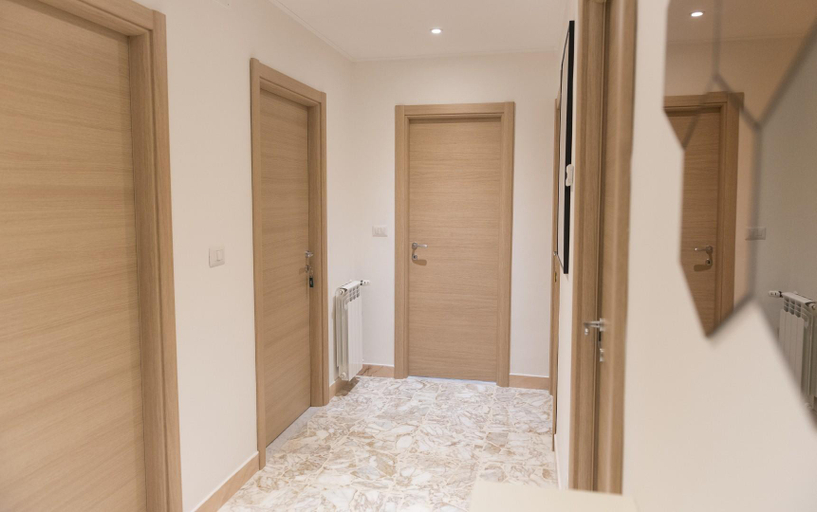 Others 5, Michelangelo Apartment, comfy flat in central area, Rome
