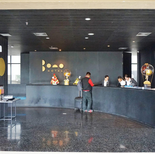 Public Area 13