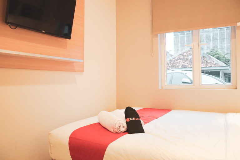 Bedroom 3, RedDoorz Plus near Manggarai Station 3, South Jakarta