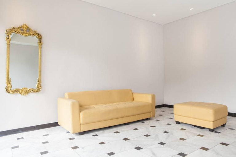 Public Area 13