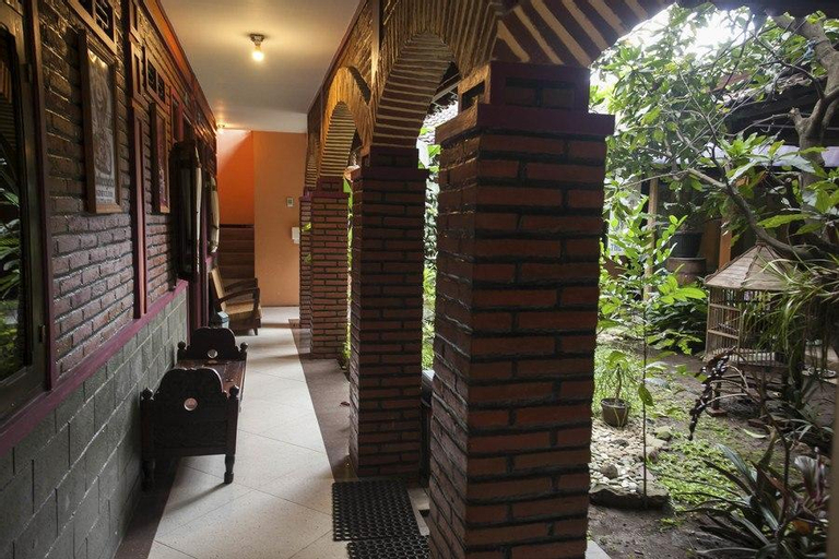 Public Area, RedDoorz @ Omah Wetan Sawojajar Malang, Malang