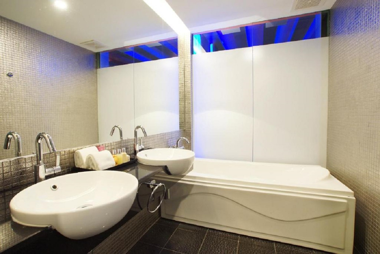 Bathroom 4, Kingston Hotel 3 @ Kuala Lumpur, Kuala Lumpur