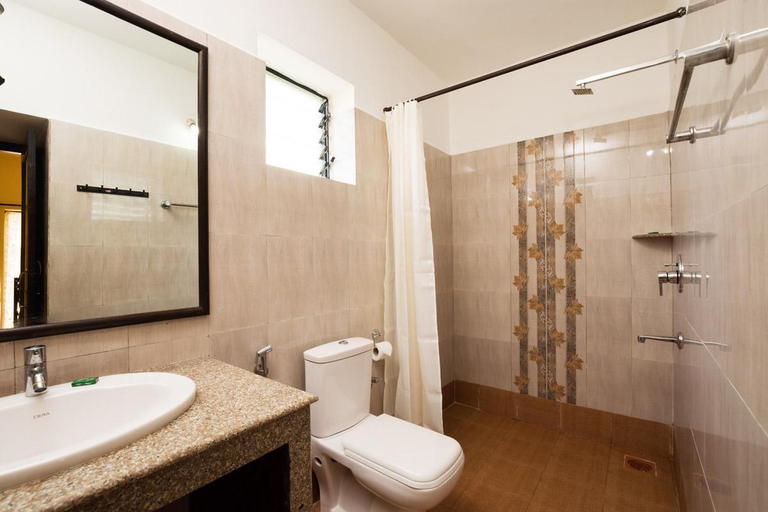 Bathroom 4, Marina Bay Beach Resort, North Goa