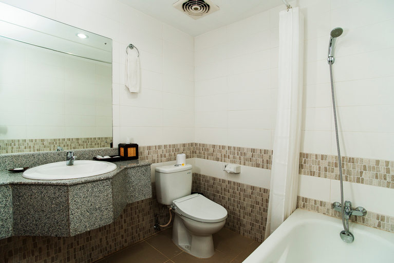 Bathroom 4