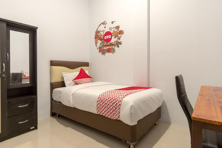 Bedroom 3, OYO 397 Daily Guest House, Deli Serdang