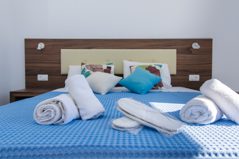 Bedroom 1, Hotel Santorini, South Aegean