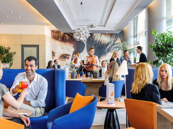 Public Area 4, Novotel Munich Messe, München