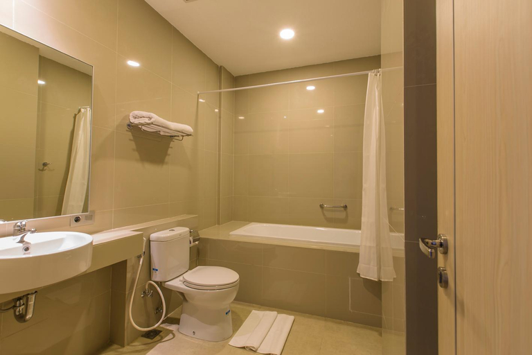 Bathroom 5, Sparks Odeon Sukabumi, Sukabumi