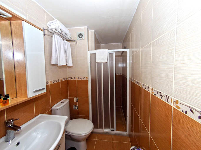 Bathroom 4, Le Safran Palace, Fatih