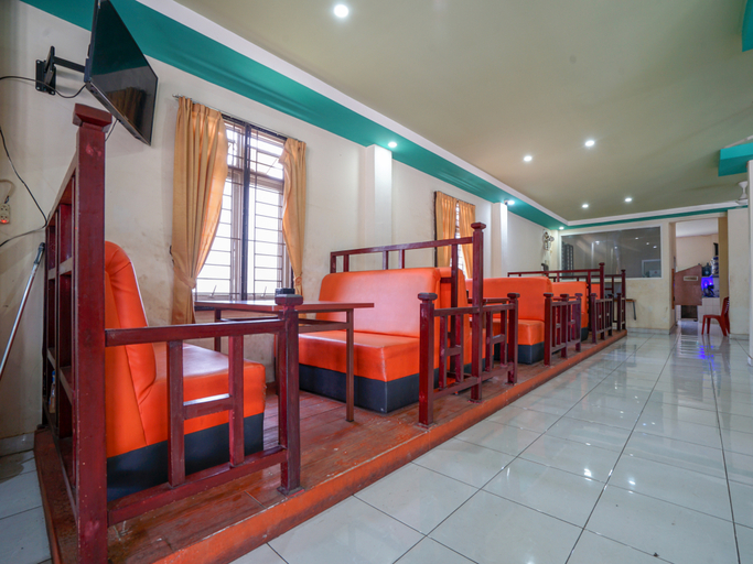 Public Area 2, OYO 427 Hotel Galaxy, Palembang