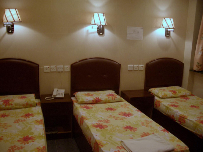 Bedroom 4, 1ST Homestay - HK Tai Wan Hostel, Kowloon