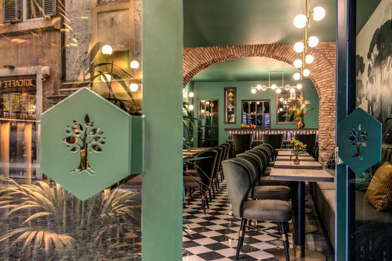 Public Area 3, Tree Charme Parliament Boutique Hotel, Rome