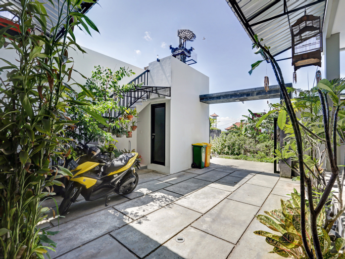Exterior & Views 5, OYO 90521 Rumah Ibu, Badung