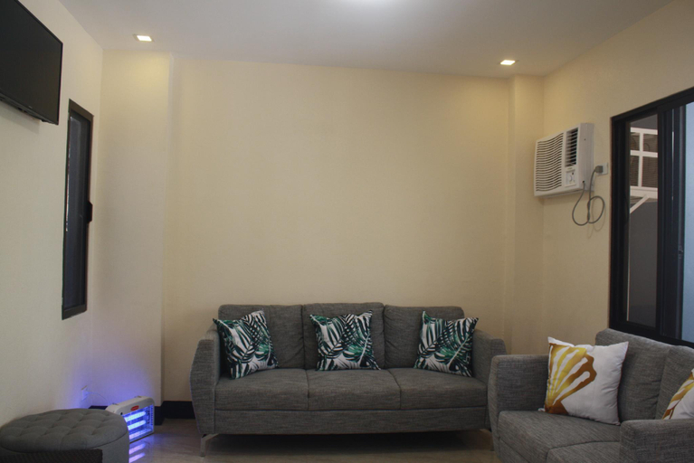 Public Area 2, Babylon Oslob Coast Guesthouse, Oslob
