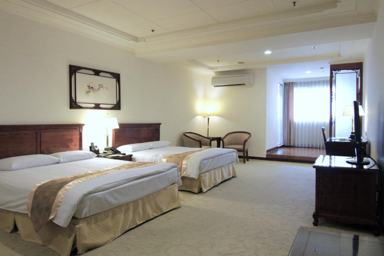 Bedroom 2, Kings Paradise Hotel, Taoyuan