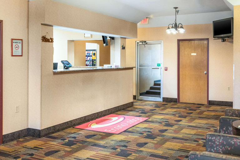 Public Area 2, Econo Lodge Kent - Akron West, Portage