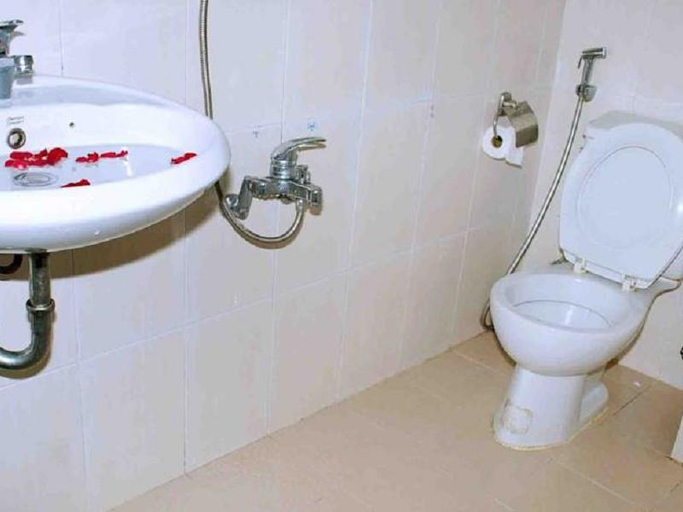 Bathroom, Victorian Nha Trang Hotel, Nha Trang