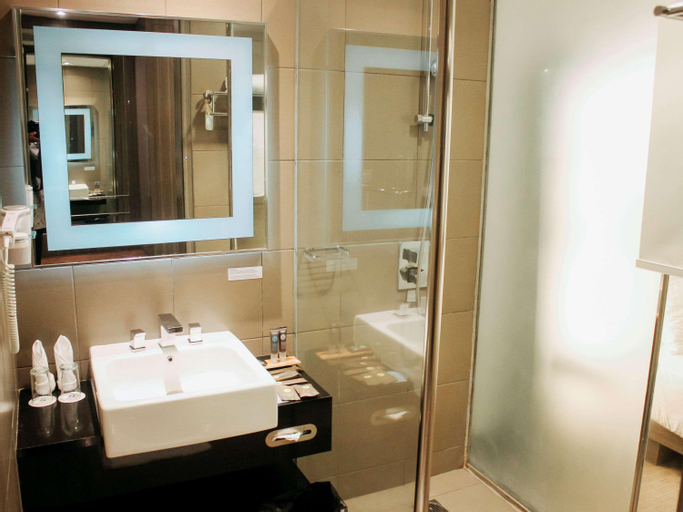 Bathroom 20