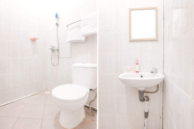 Bathroom 5, OYO 160 Lontar Residence, West Jakarta