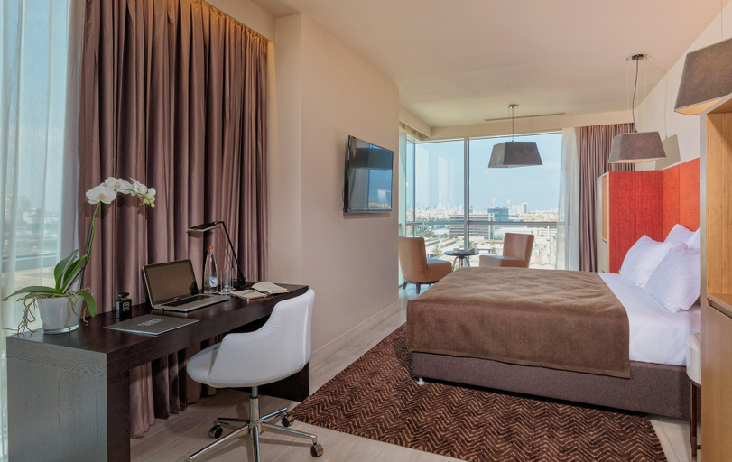Bedroom, Prima Link